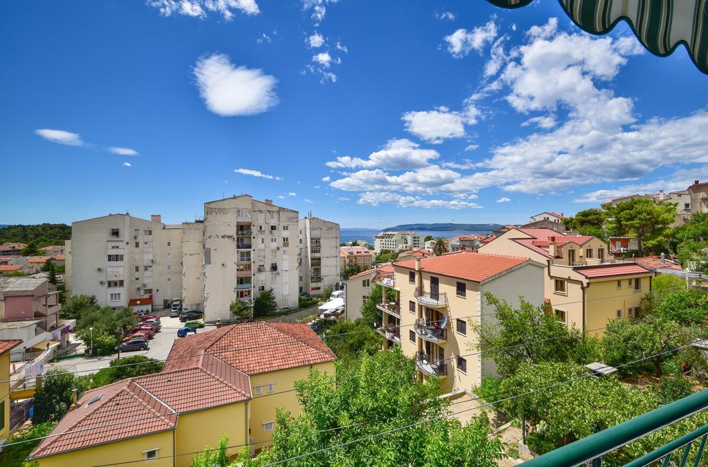 Apartments Vjeko Makarska Exterior photo